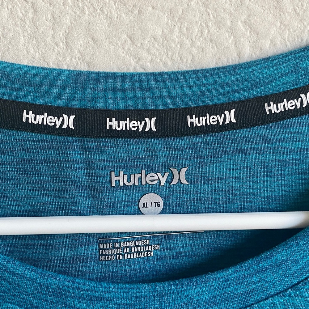 Men’s Hurley Teal Colored Short Sleeved Athletic Shirt (NWOT) - Picture 2 of 11